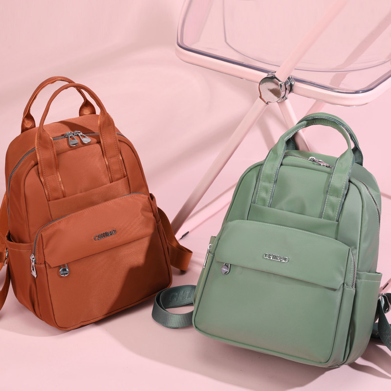 百搭轻便简约2025新款时尚牛津尼龙布防水日常通勤双肩包女大容量