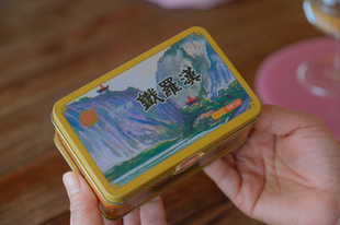 经典 老铁盒系列——2009年霞滨岩铁罗汉