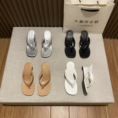 外穿人字拖舒适海边度假沙滩鞋