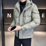豆绿色
