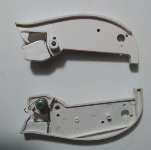 飞跃家用电动多功能缝纫机FY920夹线器过线面板带弹簧