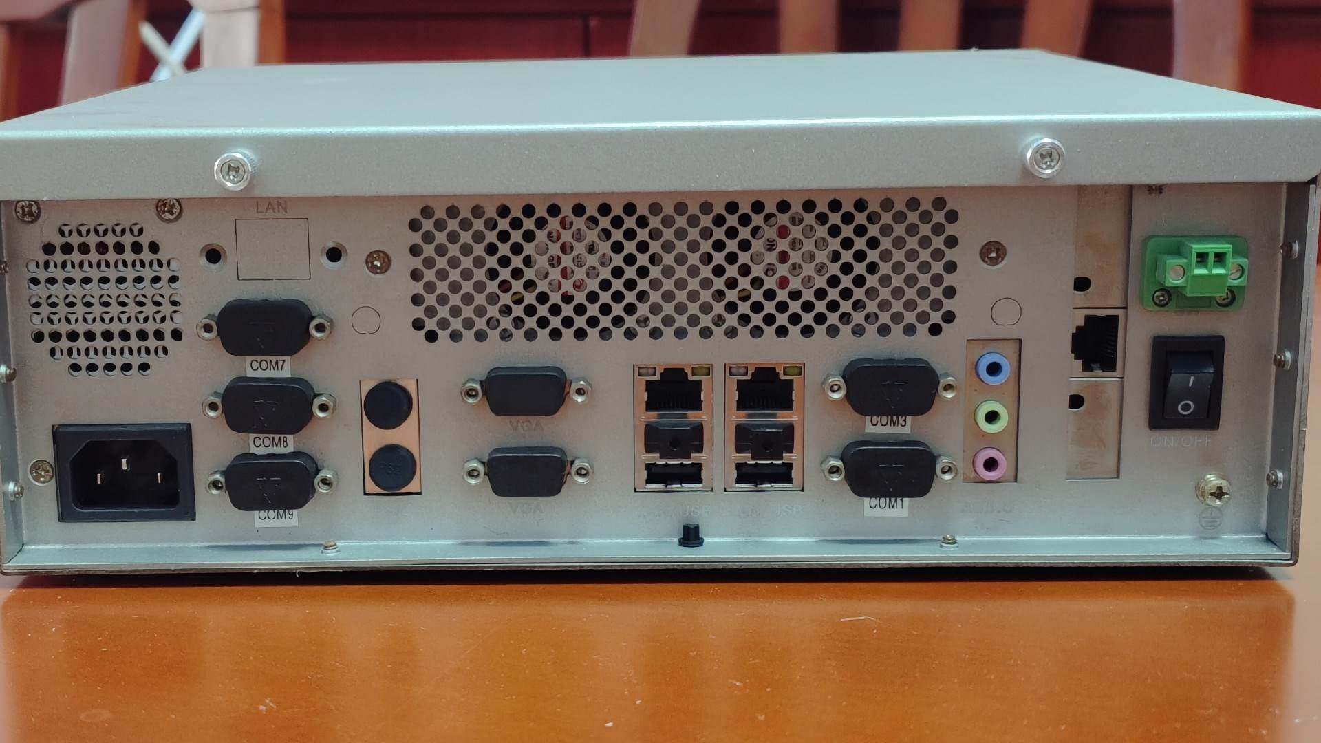 东田机器视觉工控机h61芯片i/o模块支持2-6个gi非实价