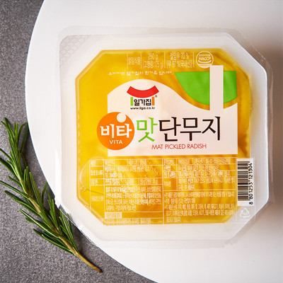 韩国黄萝卜片寿司圆片黄色萝卜进口泡菜清脆爽口酸甜下饭菜250g