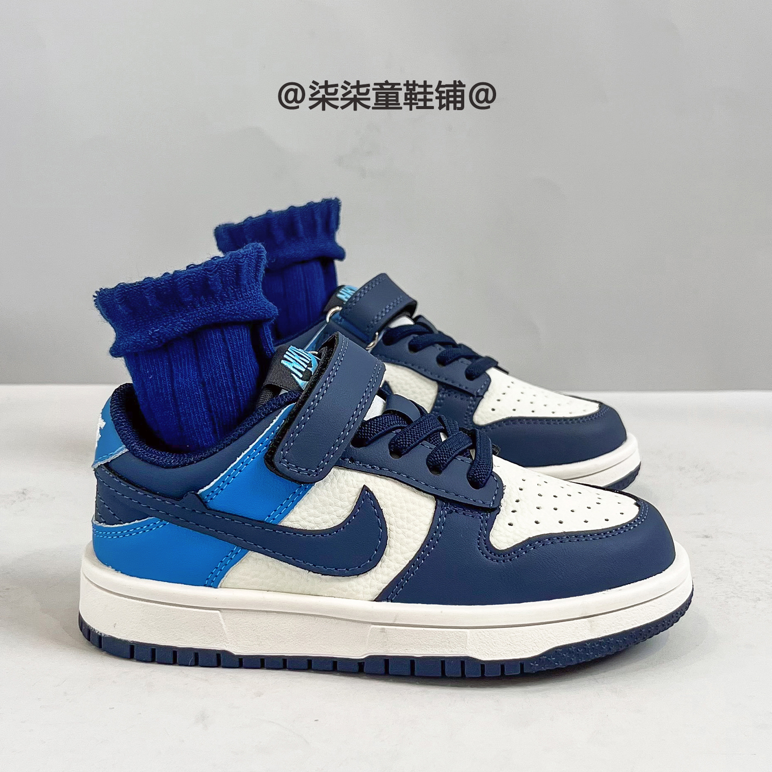 2025秋冬季新款儿童软底运动鞋女童低帮板鞋男童休闲鞋防滑跑步鞋