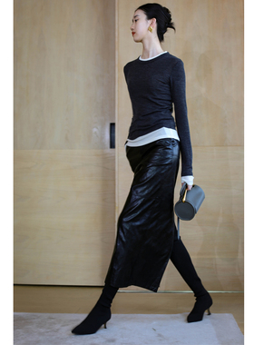 无有无印黑色时髦水洗光亮环保皮中长款开叉显瘦皮裙半身裙23356