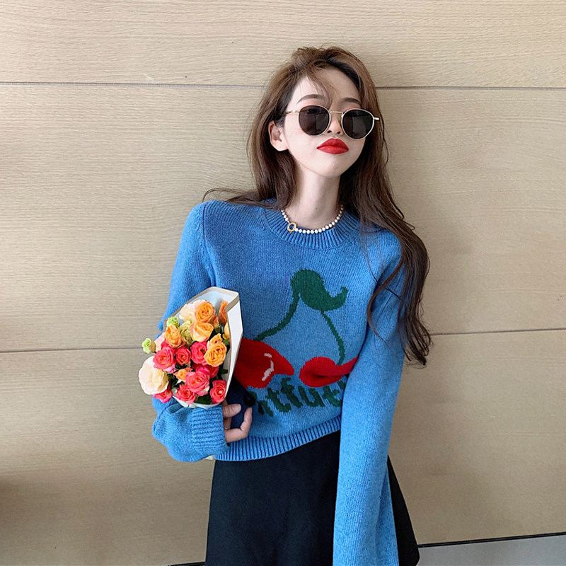 气质蓝色圆领百搭樱桃毛衣女秋装新款韩版修身套头减龄百搭针织衫