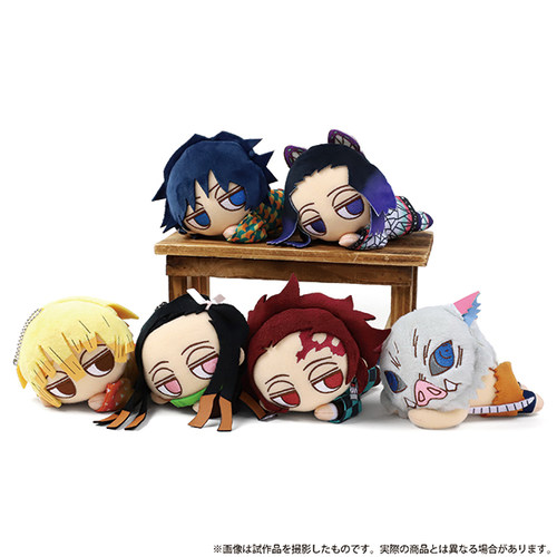 鬼灭之刃趴姿磁铁公仔挂件钥匙扣