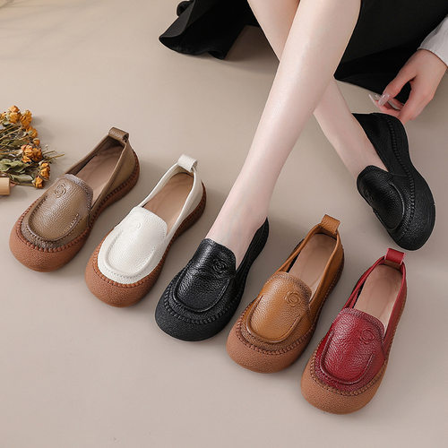 妈妈鞋中老年舒适不累脚真皮软底牛筋一脚蹬平跟百搭豆豆单鞋女鞋