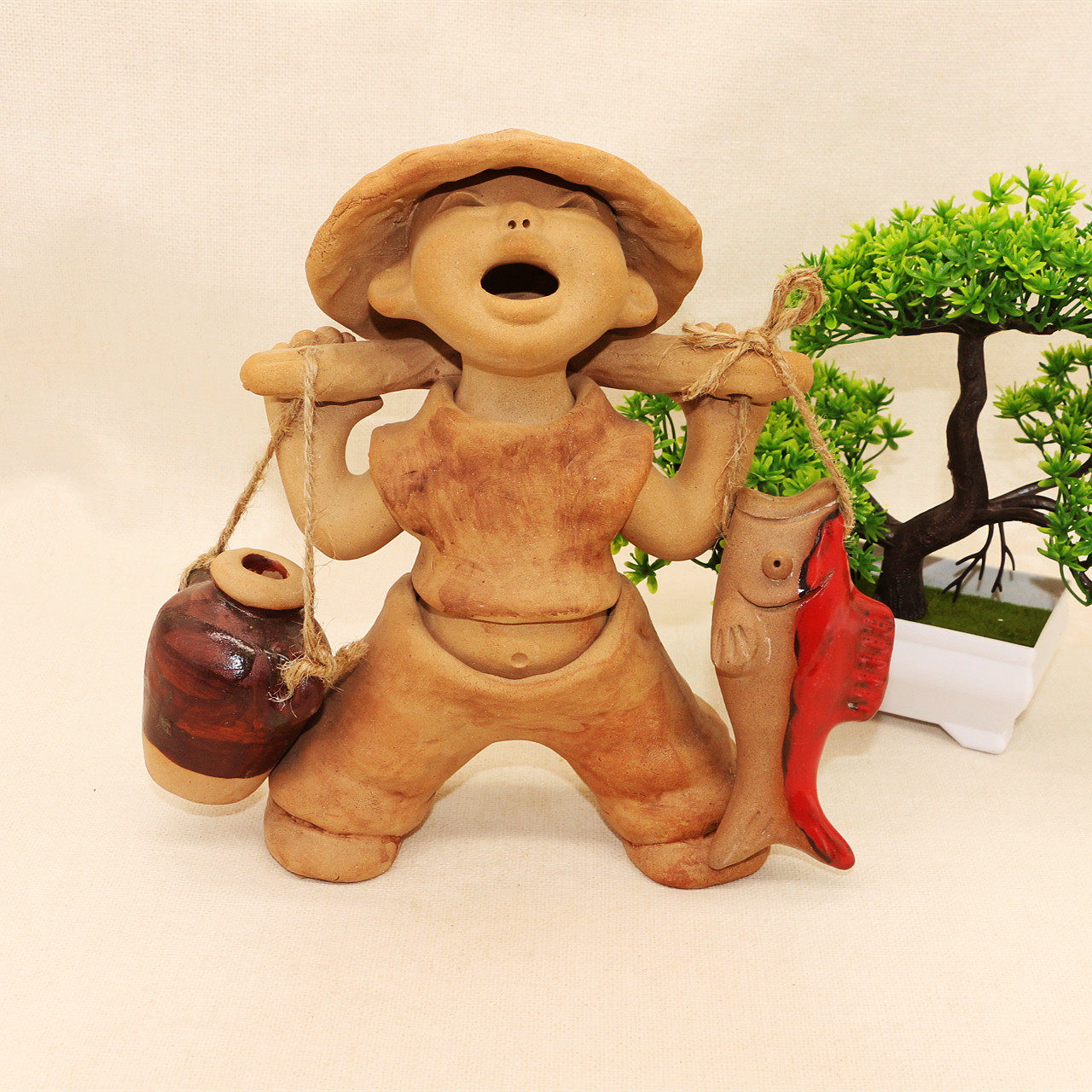 手工陶艺泥人 陶土人物 陶瓷娃娃  陶人摆设 小挑水 挑担丰收娃