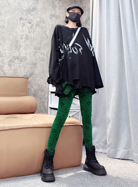 绿色图腾外穿打底裤女2025年欧美新款亮丝弹力显瘦九分裤紧身裤子