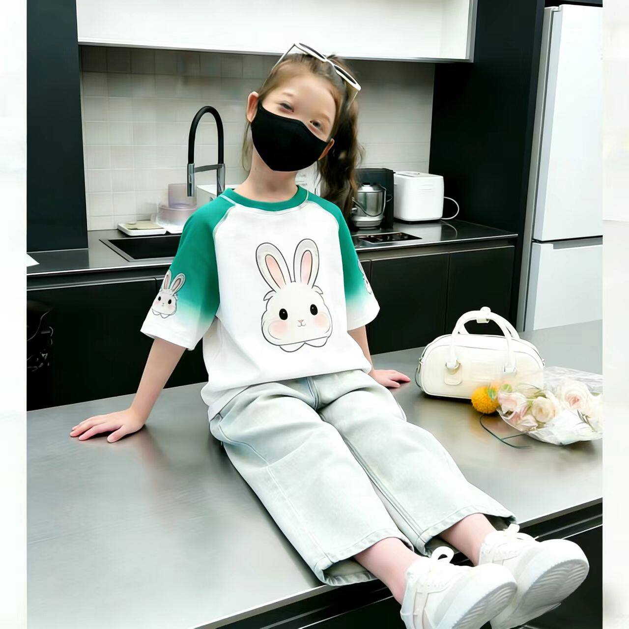 女童夏装短袖T恤20卡通兔子渐变色图案26新款儿童夏季半袖可爱风