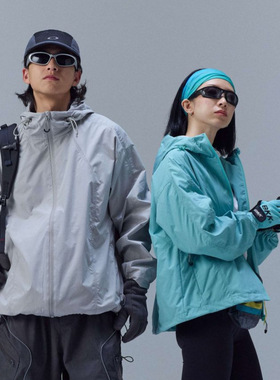 日系湖蓝色冲锋衣外套男女2025春秋新款户外防风防水登山服夹克潮