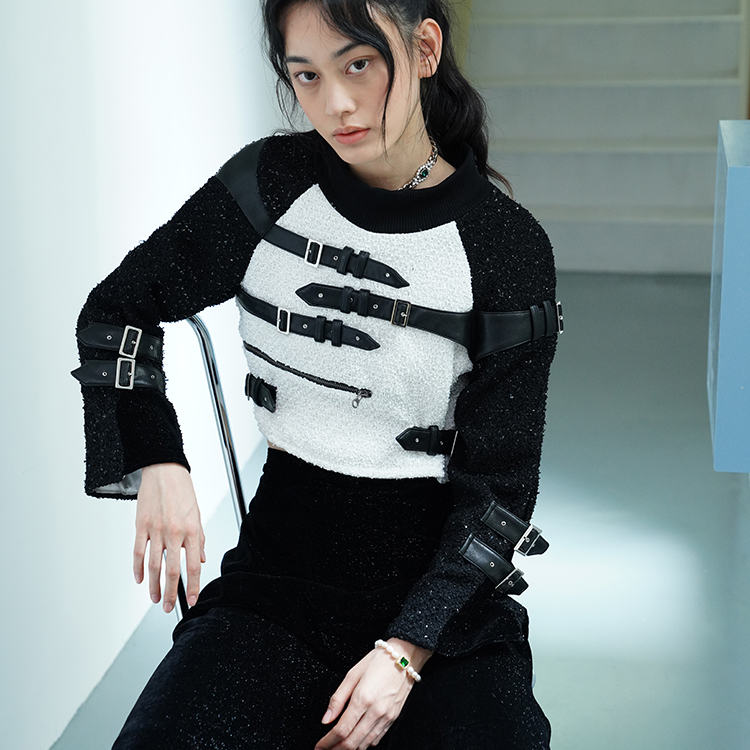 黑白手工皮带喇叭袖小香卫衣外套