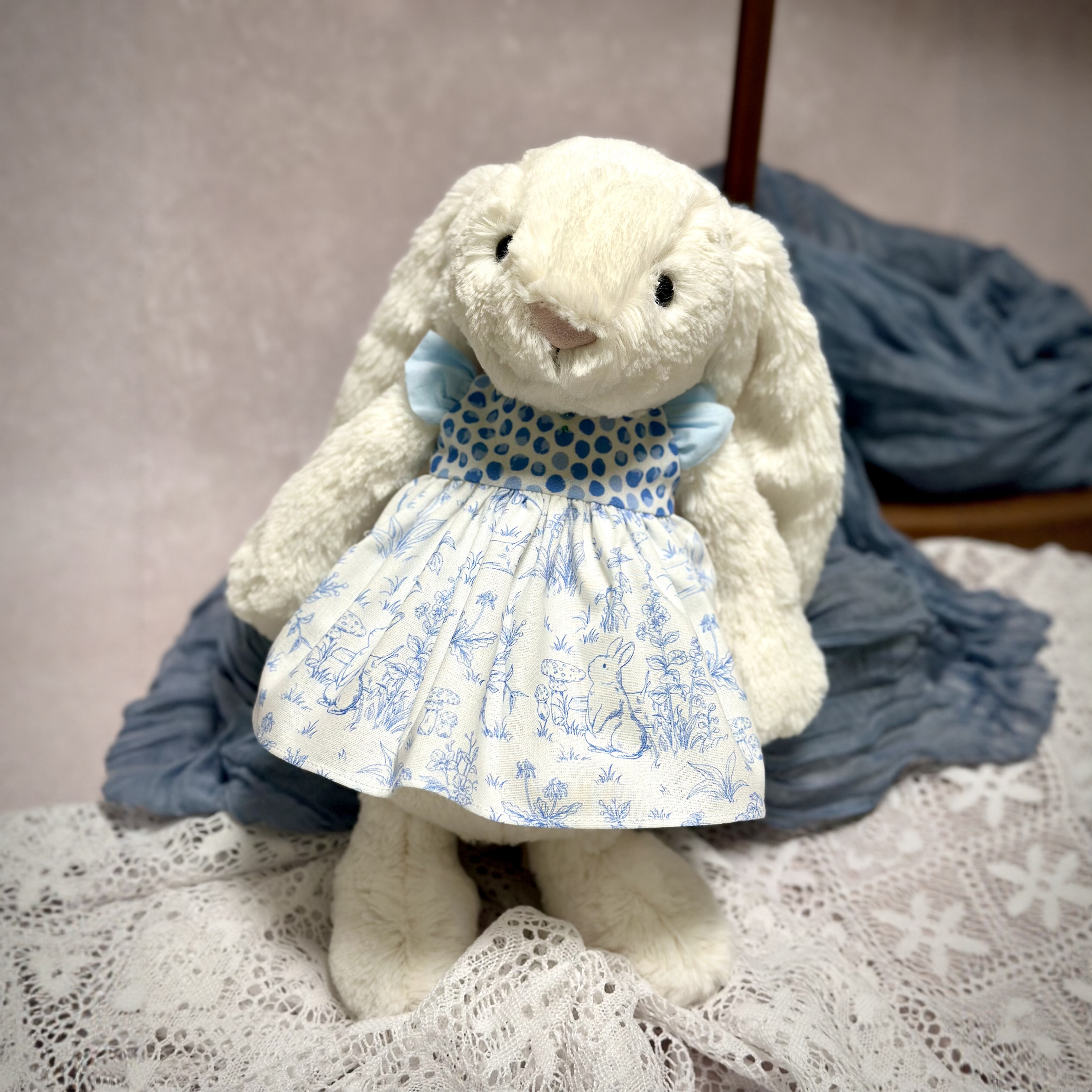 手作兔子连衣裙害羞兔子娃衣31厘米邦尼兔衣服