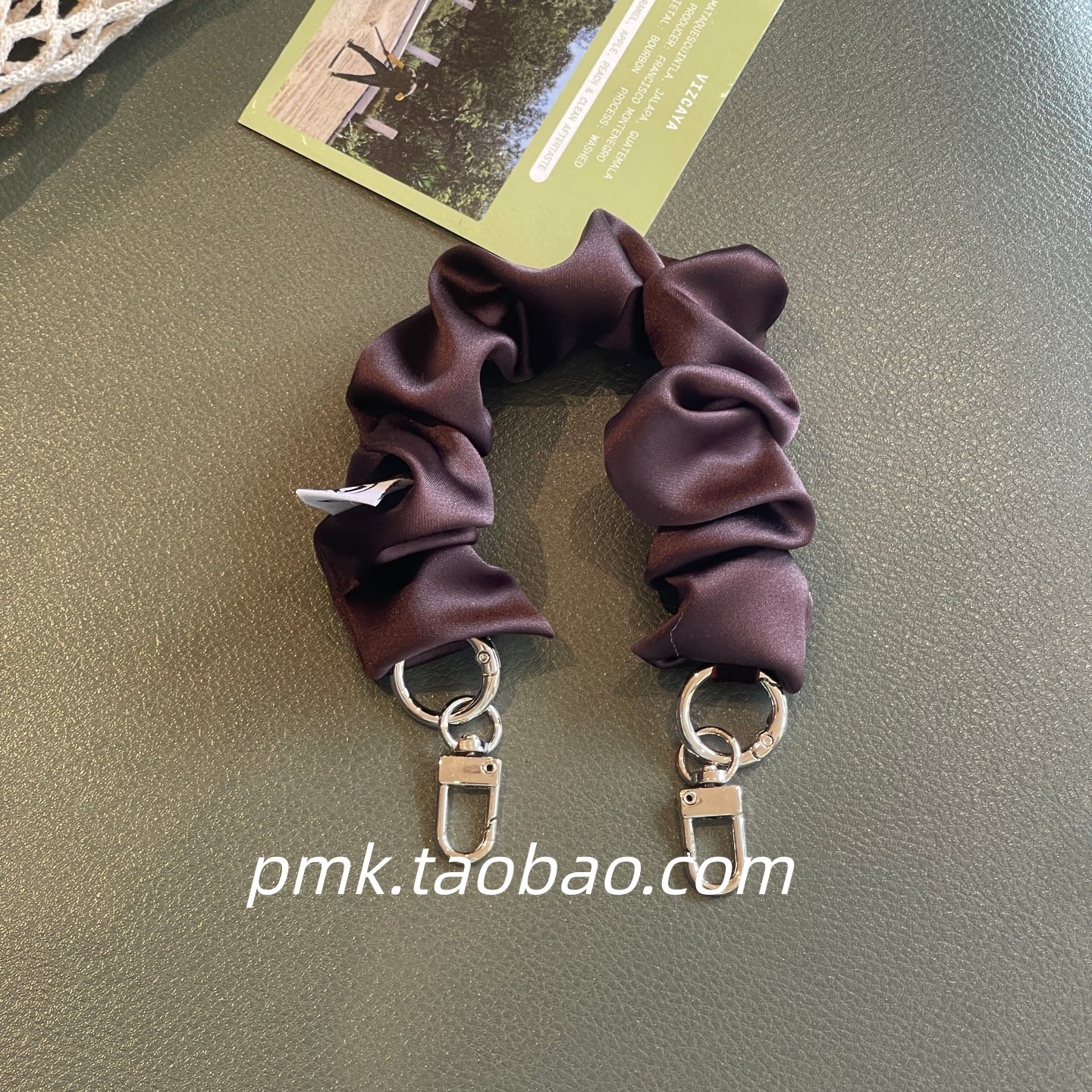 ins秋冬咖啡棕色丝巾弹力手机挂绳时尚挂件结实防丢绳包包夹片壳,3C数码配件,手机挂件/手机链,淘宝优惠券,粉丝福利购,淘宝优惠卷