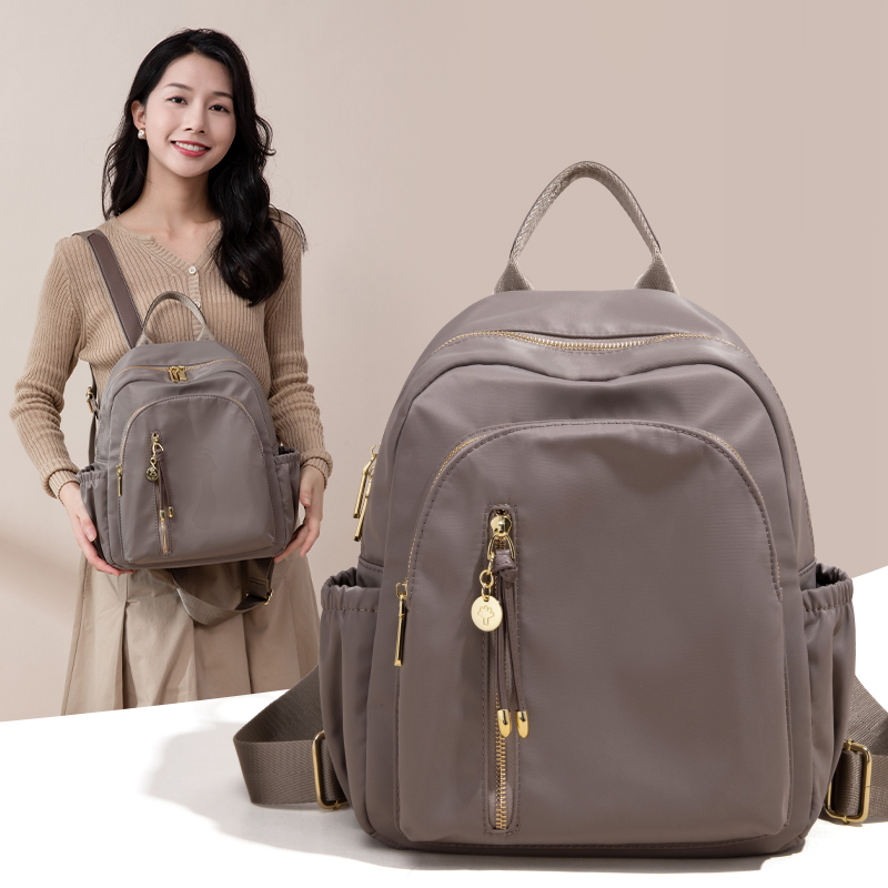 大容量百搭背包旅行双肩包时尚