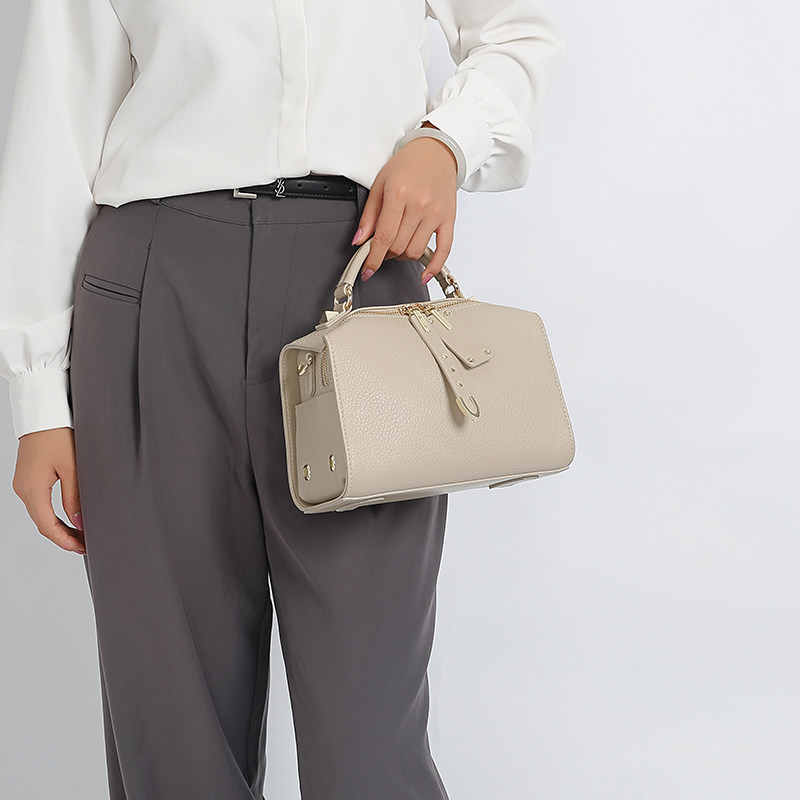 高级感托特包单肩斜挎小众设计