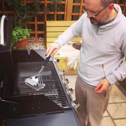 烧烤架清洁神器！出美亚烧烤清洁刷带铲三头弹簧不锈钢丝清洁刷