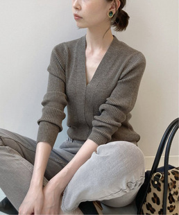 V领毛衫 特惠 高弹亲肤 16针手工拼接 IENA意大利老铺100%羊毛