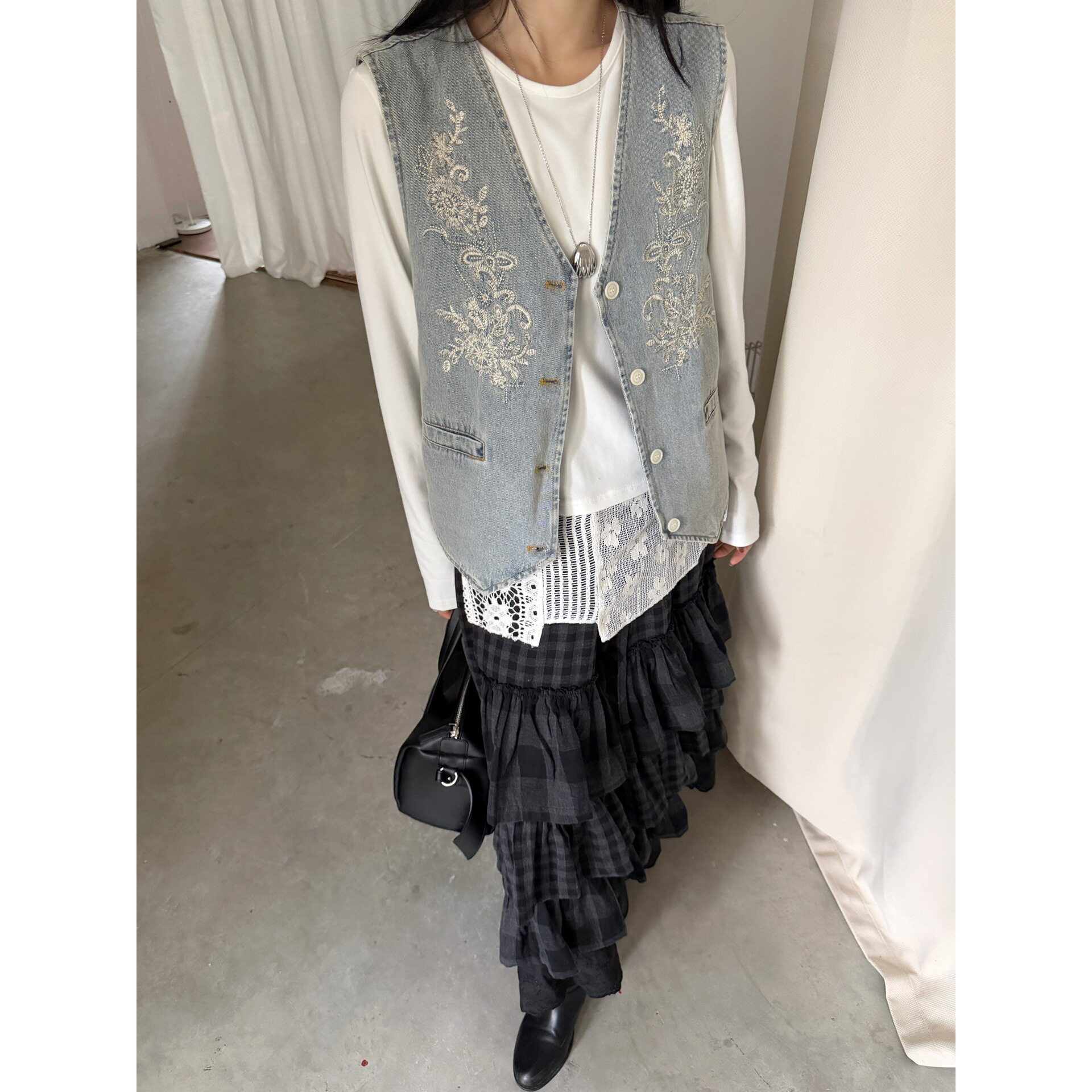 GAGD V领花朵刺绣牛仔马甲外套女 26秋季新款百搭叠穿休闲背心
