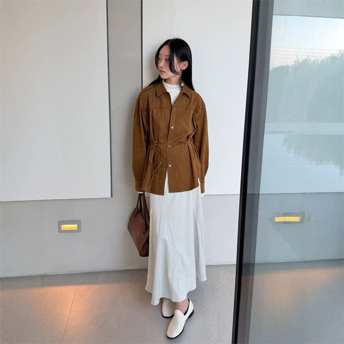 9.29上新 麂皮衬衫女秋冬新复古翻领系带收腰宽松长袖衬衣 62605