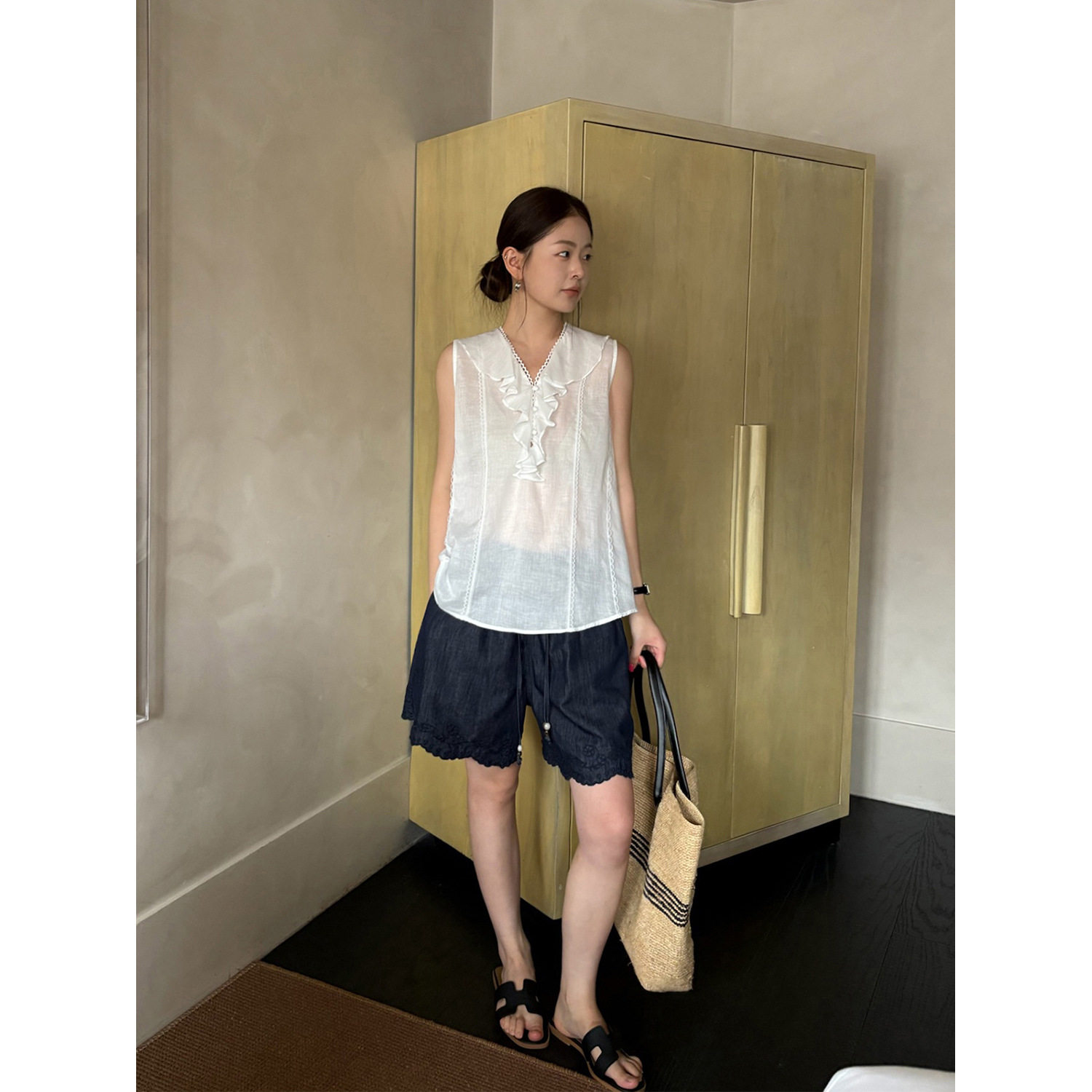 HX森系文艺 松紧腰刺绣花边垂软牛仔阔腿短裤女2026夏款26748