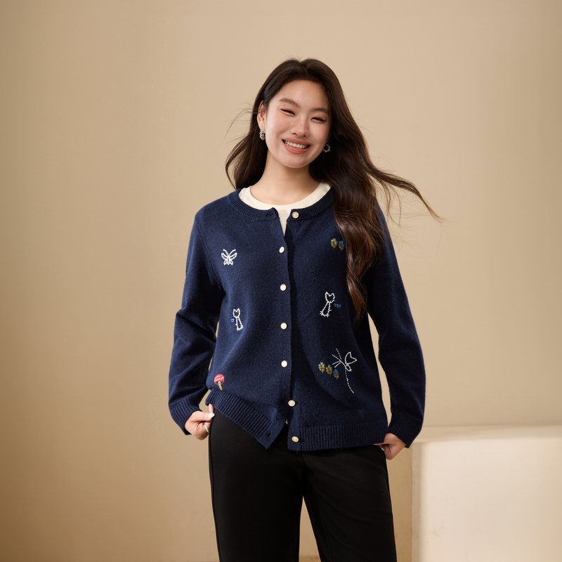 【重工刺绣软糯毛衣开衫】纤莉秀大码女装优雅上衣胖mm2025冬新款