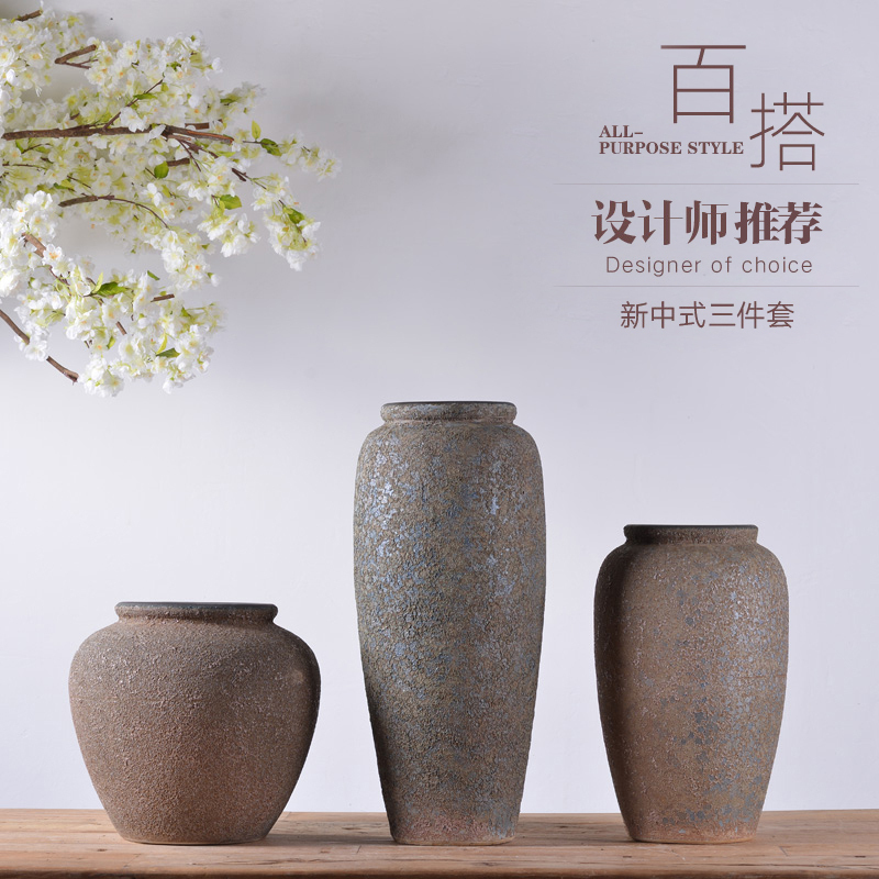 陶缶の新しい中国式のレトロな陶器のリビングルームの玄関の花が着地する大きな花瓶の粗陶セットの置物です。