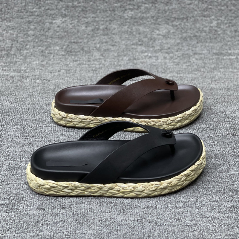 欧洲站女鞋2025夏季新款欧货真皮夹趾平底草编底外穿人字拖拖鞋女