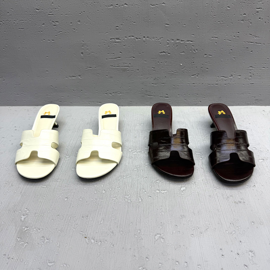 真皮细跟高跟防滑女款一字拖