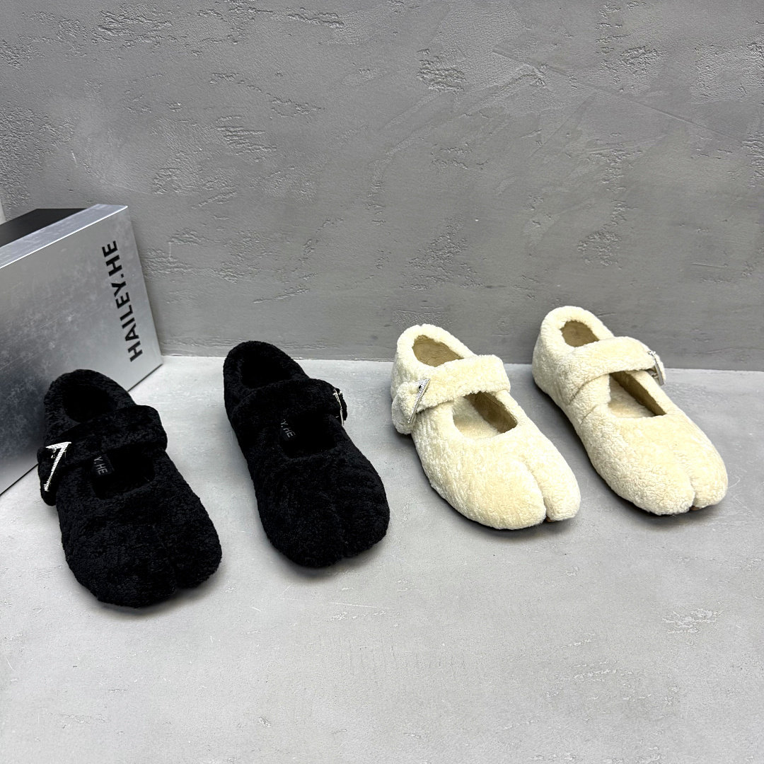 冬季羊羔毛保暖分趾玛丽珍鞋