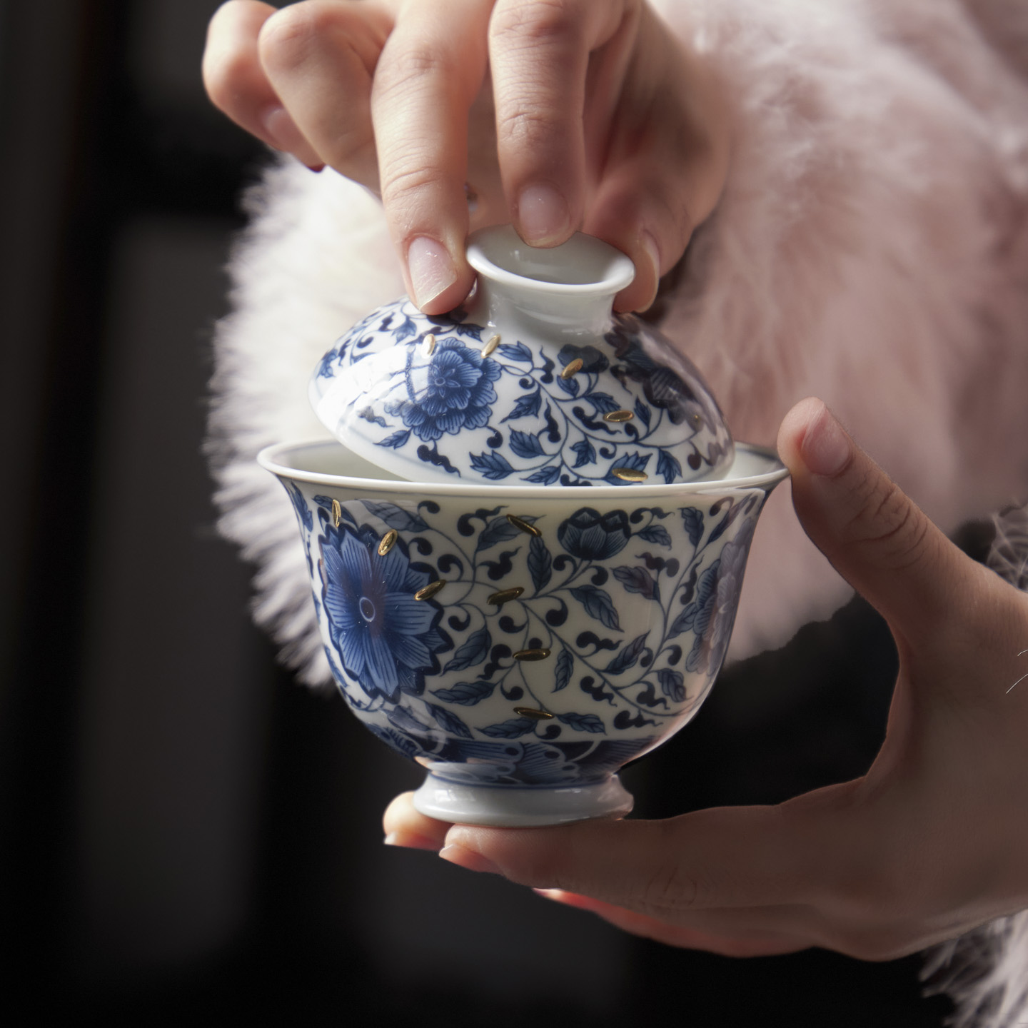 景德镇青花瓷盖碗茶杯缠枝莲盖碗陶瓷茶碗釉下岩茶盖碗茶碗