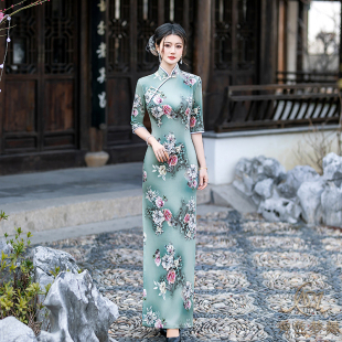 秀色梦舞2025新款改良长款时尚感修身旗袍日常复古表演礼服高级感