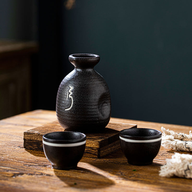 日式复古陶瓷酒壶酒具套装酒杯家用白酒清黄酒酒盅分酒器一壶两杯