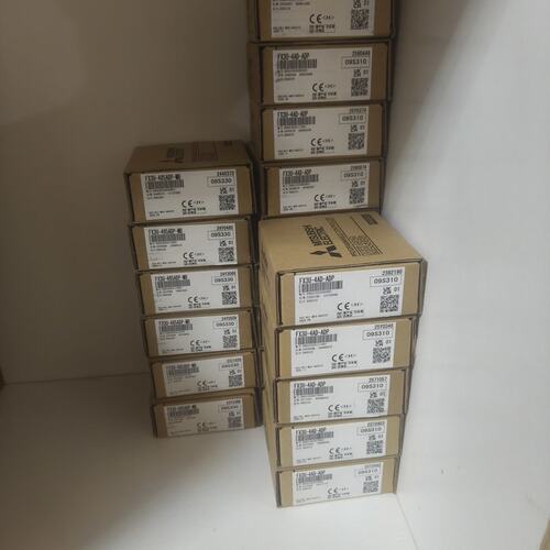 全新三菱PLC模拟量模块FX3U-4AD-ADP正全新二手都有现货