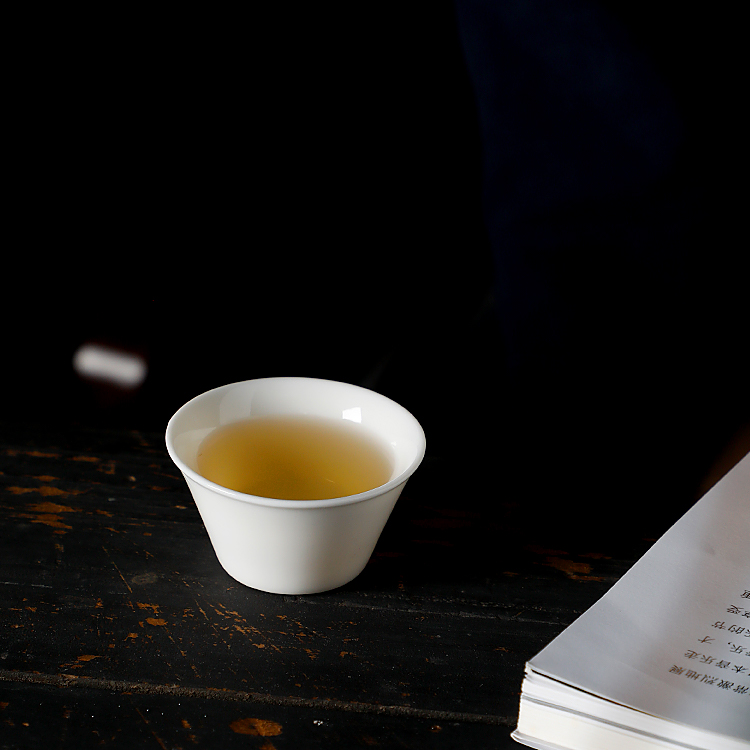 白瓷茶杯小号功夫茶品茗杯反口杯