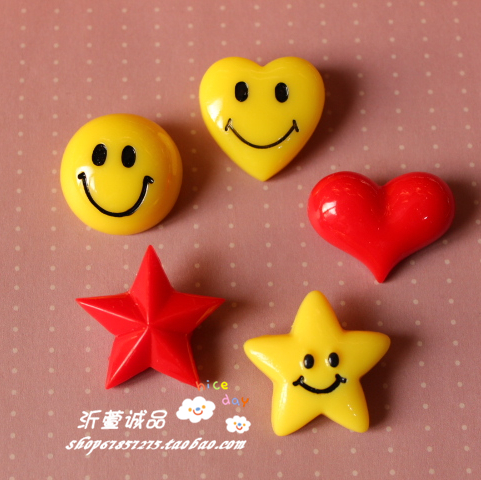 10个包邮树脂亚克力星星红心爱心笑脸黄色星星分组标志胸针胸章包