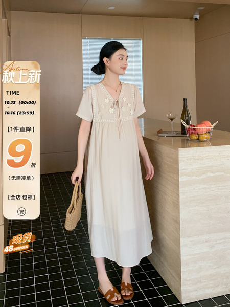 ZMA温柔风·孕妇连衣裙女夏季新款v领刺绣短袖a字裙孕期法式长裙