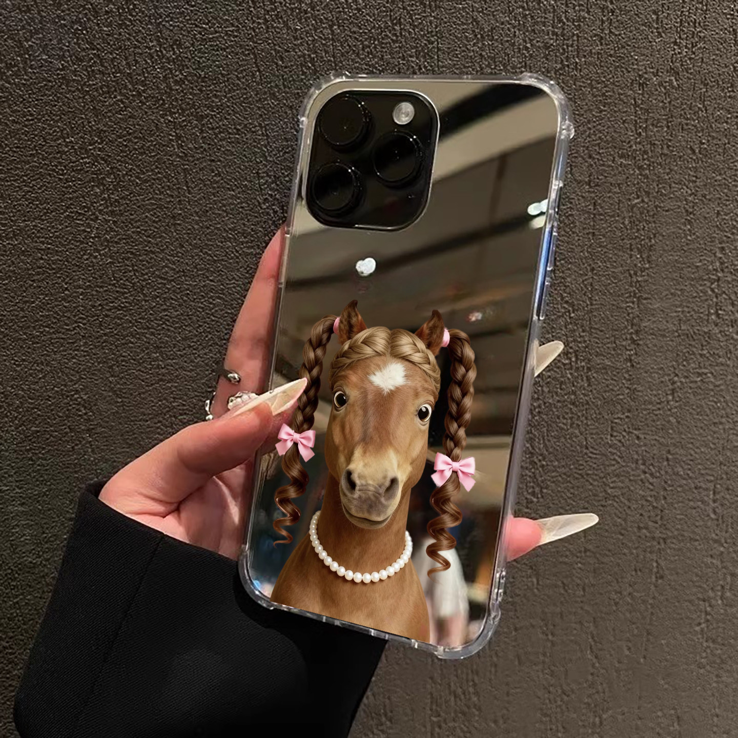 马儿姑娘适用iPhone17苹果14手机壳16ProMax荣耀90搞怪趣味15华为Mate70Pro镜面P80补妆oppo新年小米vivo三星