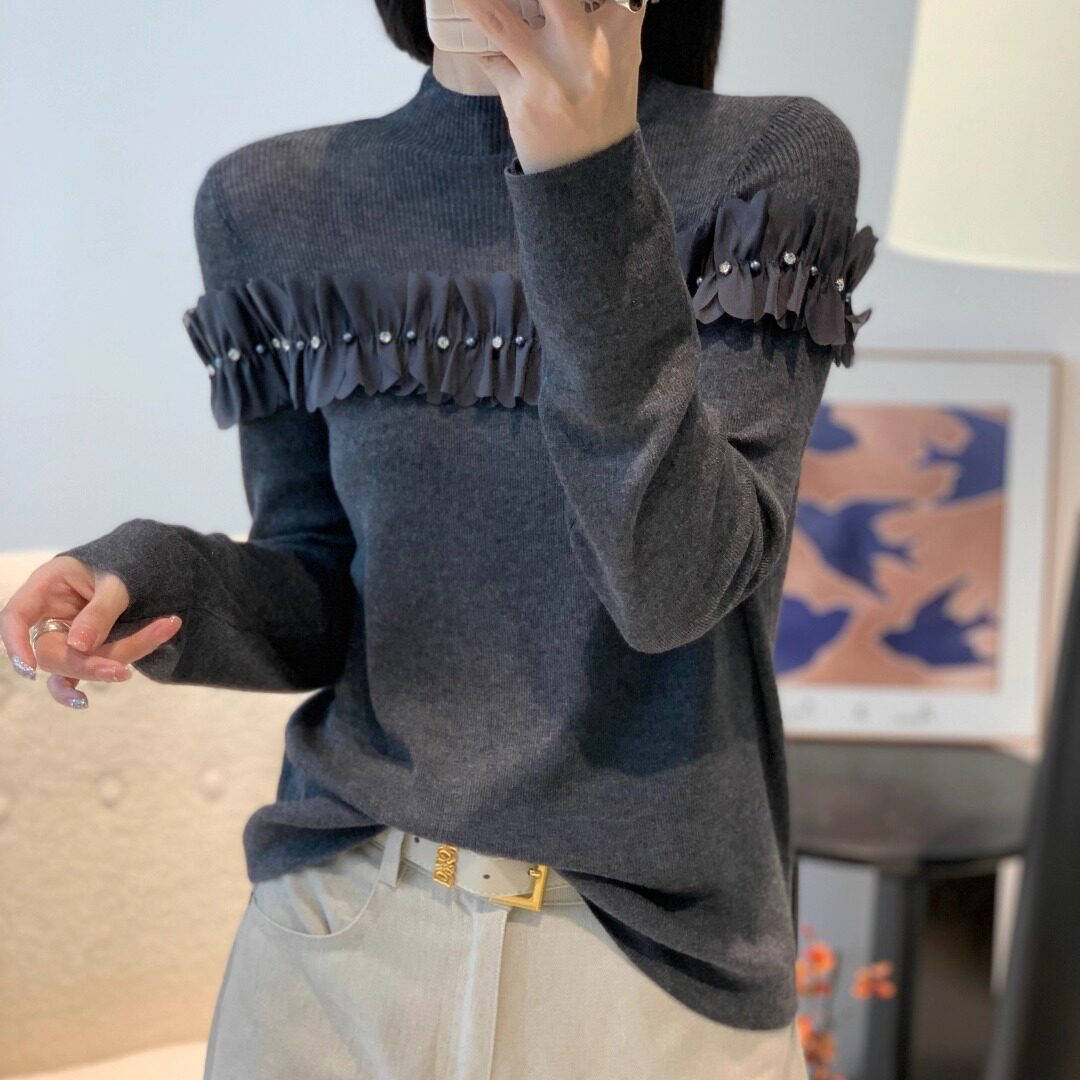2025秋新款漂亮高级设计感洋气性感超细羊毛针织衫女人味长袖上衣