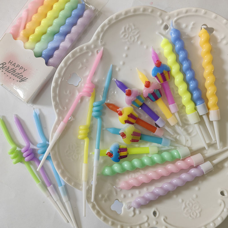 浪漫蜡烛五彩铅笔蛋糕装饰