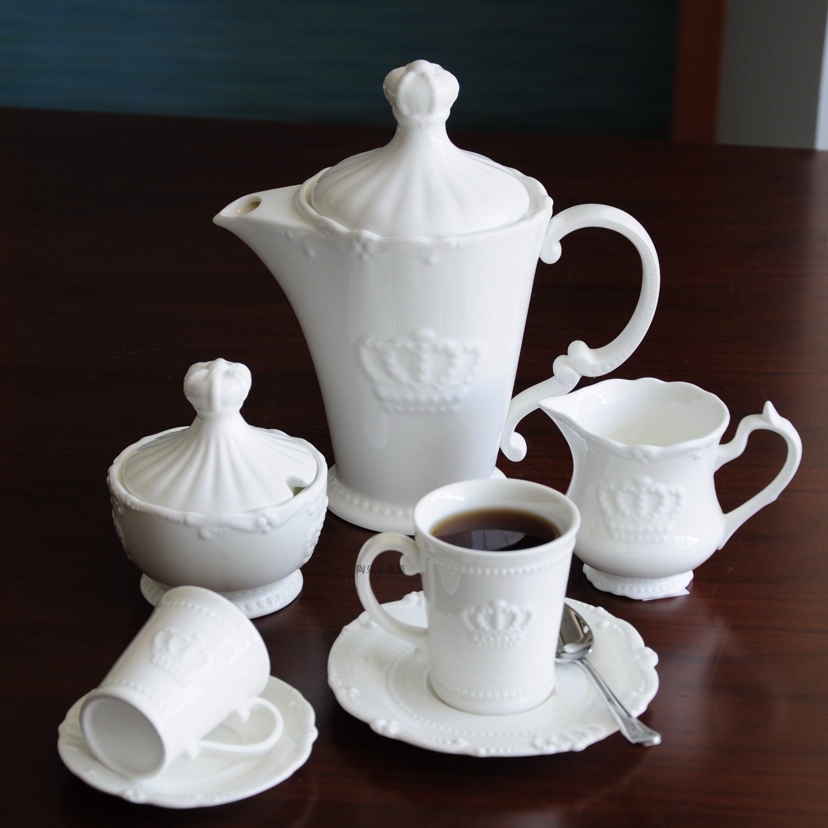 纯白西式咖啡具皇冠浮雕咖啡杯碟茶壶糖壶奶壶欧式茶具coffee set