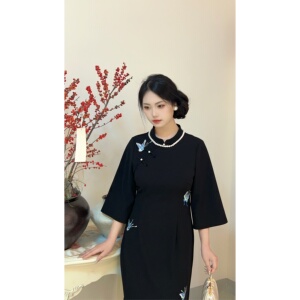 蝴蝶【自制款】短袖/七分袖 重工珍珠刺绣大码胖mm旗袍黑色连衣裙