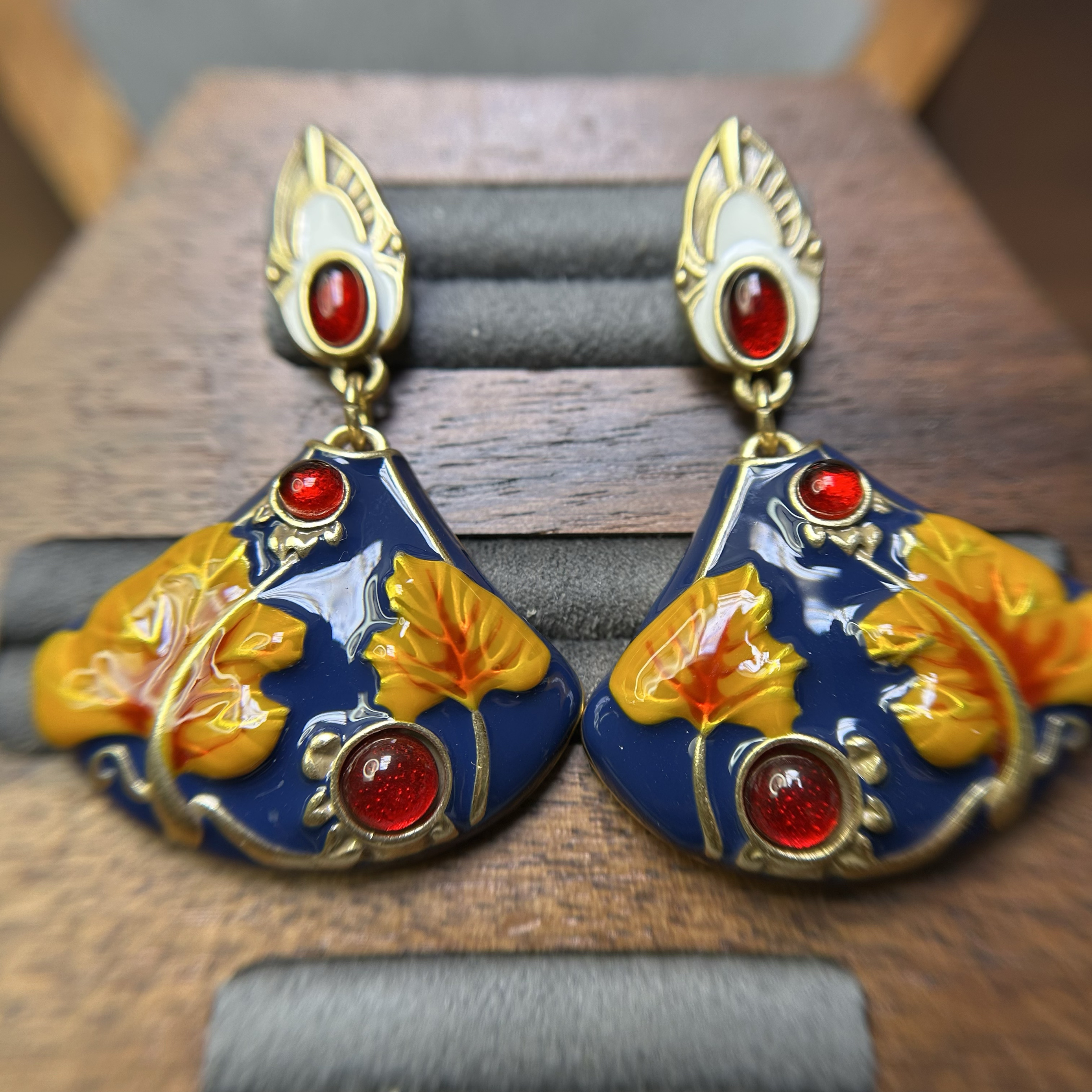 中古夸张耳饰扇形珐琅耳饰国潮古典宫廷彩绘滴釉高质感耳环银针