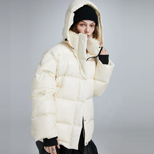 轻薄亮面羽绒服九成品翻新加工