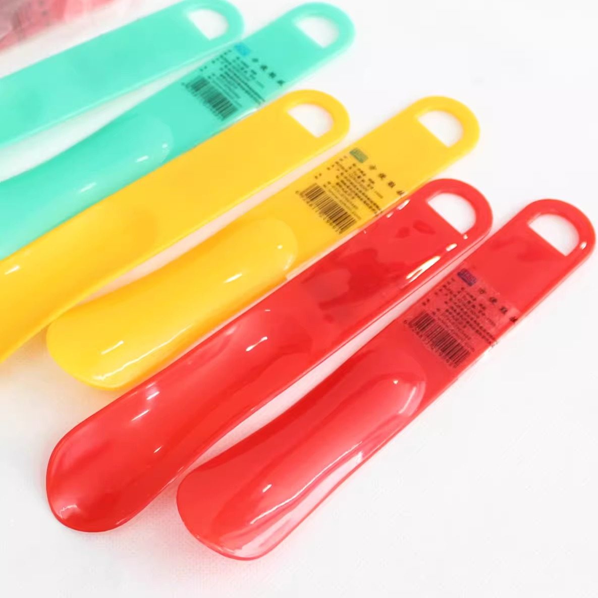 逸柯方便穿鞋塑料小抽子