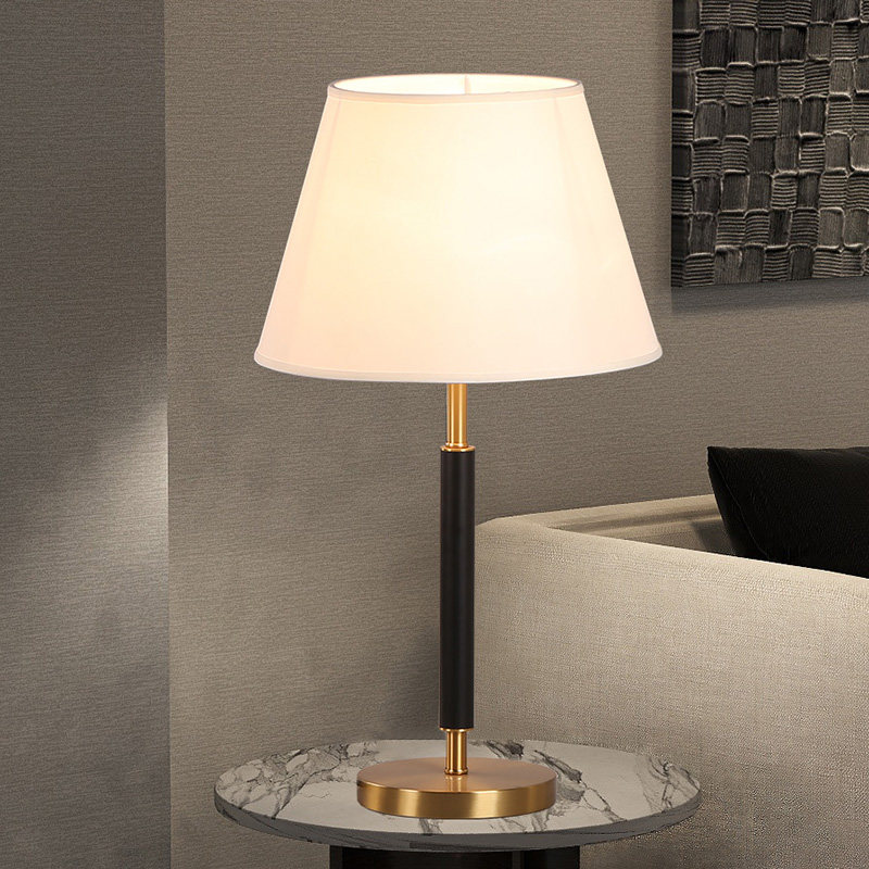 设计师后现代轻奢创意台灯现代简约书房个性书桌北欧ins酒店床头