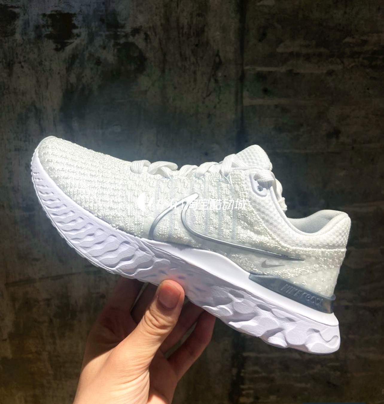 Nike/耐克REACT INFINITY RUN 女子运动缓震跑步鞋 DO9477 DD3024