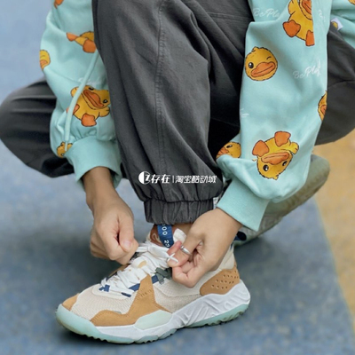 缓震机能Nike陈冠希潮搭跑步鞋