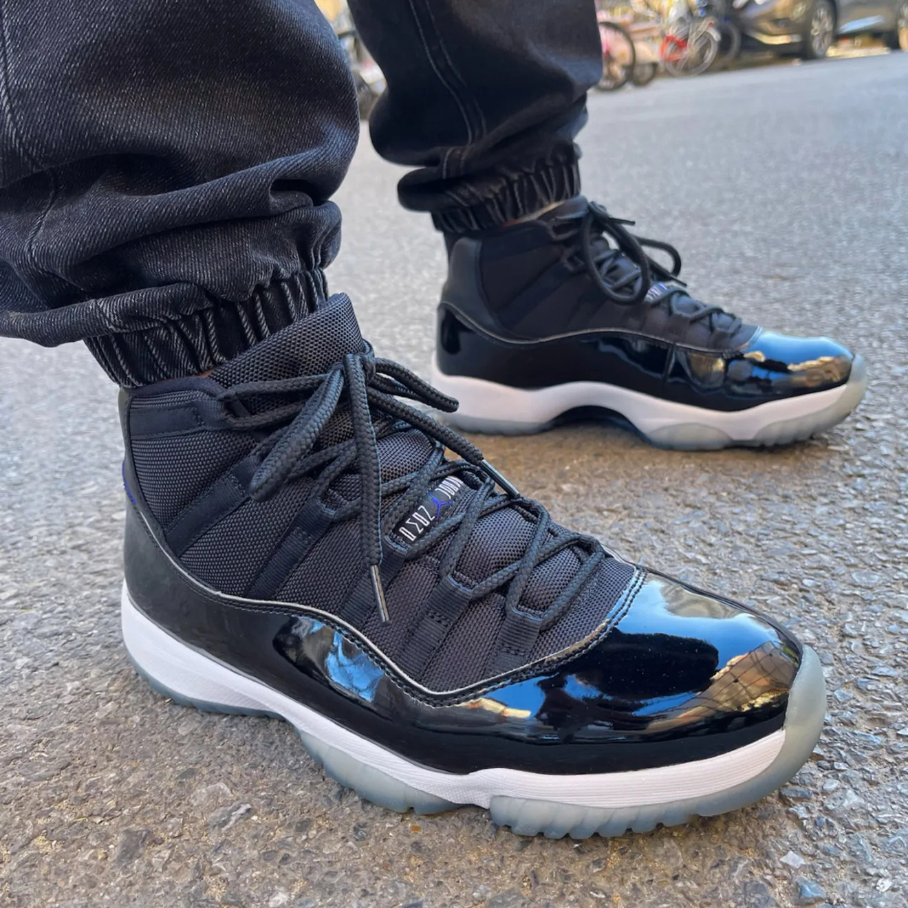 AJ11女子复古黑白篮球鞋
